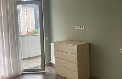 Location d'un appartement spacieux et entièrement meublé, 75 m², Batoumi, Géorgie