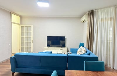 Miete einer großzügigen, modernen Wohnung, 95 m², Batumi, Georgien