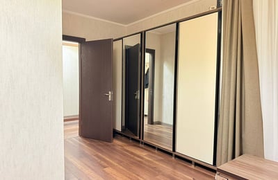 Miete einer großzügigen, modernen Wohnung, 95 m², Batumi, Georgien