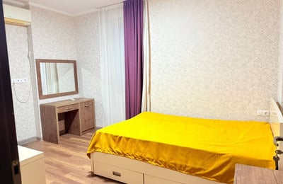 Miete einer großzügigen, modernen Wohnung, 95 m², Batumi, Georgien