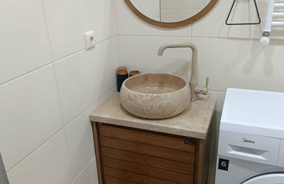 Location d'un appartement entièrement meublé avec vue sur la mer, 48 m², Batoumi, Géorgie