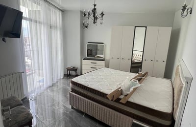 Аренда просторной, комфортабельной квартиры, 95 м², Батуми, Грузия