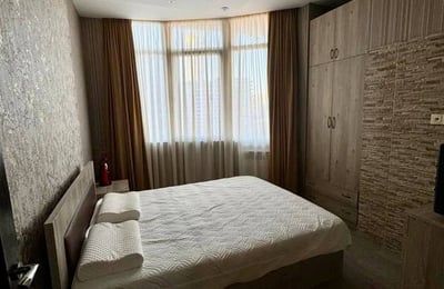 Vermietung einer hellen, komfortablen Wohnung mit Balkon, 60 m², Batumi, Georgien