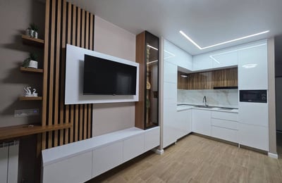 Аренда светлой, новой квартиры с балконом, 45 м², Calligraphy Towers, Батуми, Грузия