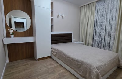 Аренда светлой, новой квартиры с балконом, 45 м², Calligraphy Towers, Батуми, Грузия