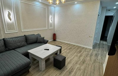 Аренда просторной, современной квартиры с балконом, 70 м², Батуми, Грузия