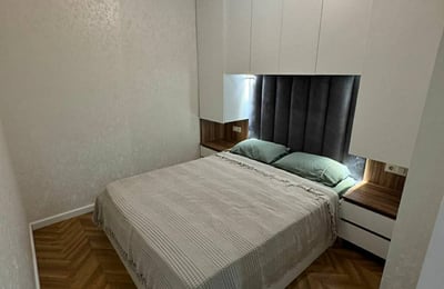 Аренда просторной, современной квартиры с балконом, 70 м², Батуми, Грузия