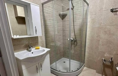 Vermietung einer hellen, komfortablen Wohnung mit Balkon, 60 m², Black Sea Tower, Batumi, Georgien