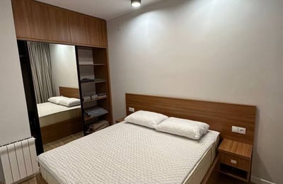 Vermietung einer modernen, möblierten Wohnung, 40 m², Batumi, Georgien