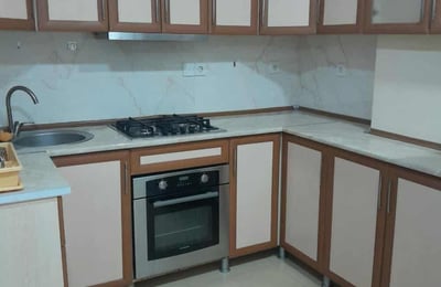 Vermietung einer hellen, geräumigen Wohnung, 75 m², Batumi, Georgien