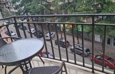 Vermietung einer hellen, geräumigen Wohnung, 75 m², Batumi, Georgien