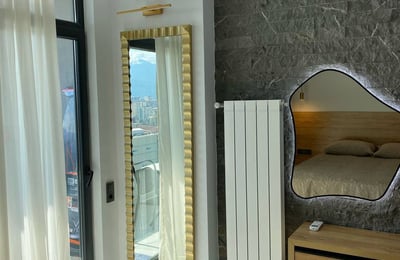 Vermietung eines gemütlichen Studios mit Balkon, 40 m², Black Sea Tower, Batumi, Georgien