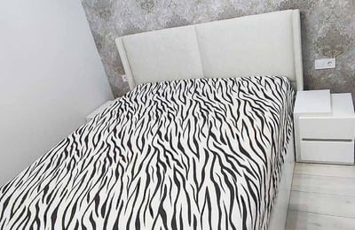 Miete einer neuen, großzügigen Wohnung, Batumi, Georgien