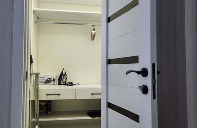 Miete einer modernen, gemütlichen Wohnung im Dar Building, Batumi, Georgien