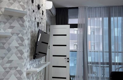 Miete einer modernen, gemütlichen Wohnung im Dar Building, Batumi, Georgien