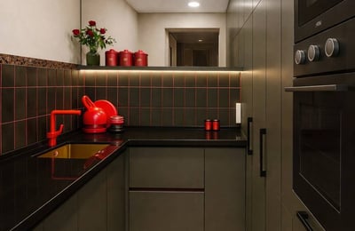 Alquiler de apartamento luminoso y moderno con balcón, 70 m², Batumi, Georgia