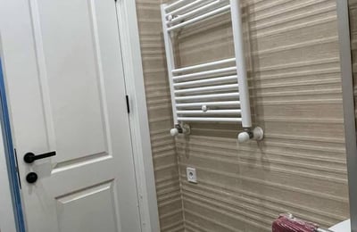 Alquiler de un apartamento amueblado y cómodo, Batumi, Georgia