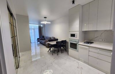 Location d'un appartement moderne et confortable de 60 m², Batoumi, Géorgie