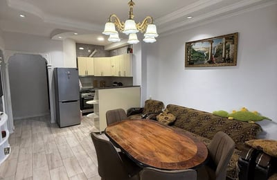 Location d'un appartement accueillant et spacieux de 75 m², Batoumi, Géorgie