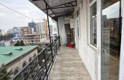 Location d'un appartement accueillant et spacieux de 75 m², Batoumi, Géorgie