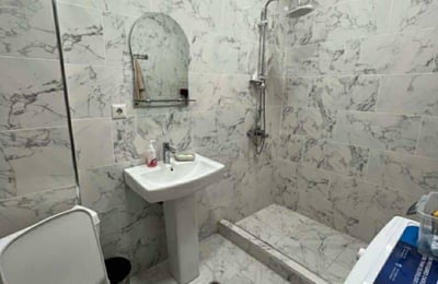 Location d'un appartement meublé et chaleureux de 52 m², Batoumi, Géorgie