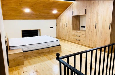 Alquiler de apartamento espacioso de 78 m², Casco Antiguo, Batumi, Georgia