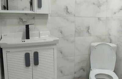 Alquiler de un apartamento cómodo, amueblado de dos dormitorios en Batumi, Georgia