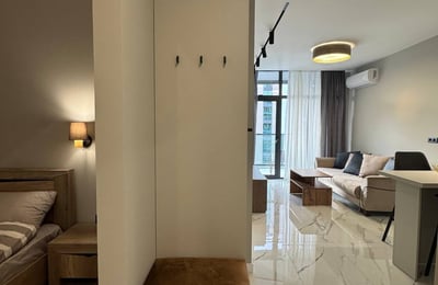 Alquiler de un apartamento moderno y amueblado de 60 m² en Black Sea Tower, Batumi, Georgia