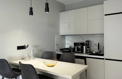 Alquiler de un apartamento moderno y amueblado de 60 m² en Black Sea Tower, Batumi, Georgia