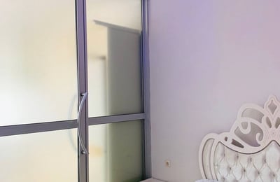 Alquiler de un apartamento espacioso y luminoso de 101 m² en Dona House, Batumi, Georgia