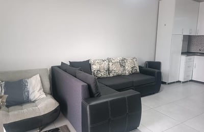 Location d'un appartement confortable meublé avec vue panoramique, 60 m², Batoumi, Géorgie