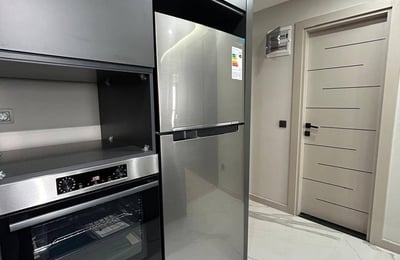 Аренда современной квартиры с видом на море в районе Старого города, 57 м², Батуми, Грузия