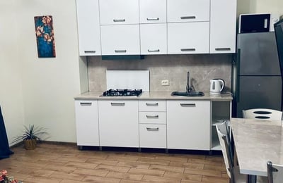 Location d'un appartement meublé et confortable, 60 m², Batoumi, Géorgie