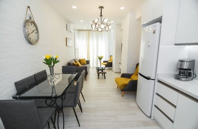 Location d'un appartement lumineux et neuf, 75 m², Batoumi, Géorgie