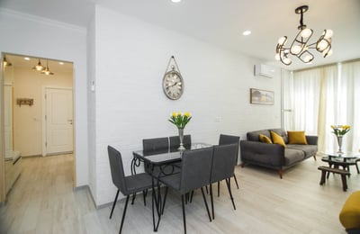 Location d'un appartement lumineux et neuf, 75 m², Batoumi, Géorgie