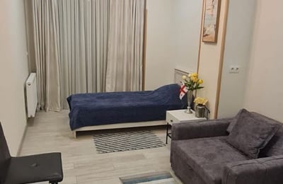 Location d'un appartement lumineux et neuf, 75 m², Batoumi, Géorgie