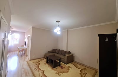 Location d'un appartement spacieux et confortable, 60 m², Batoumi, Géorgie