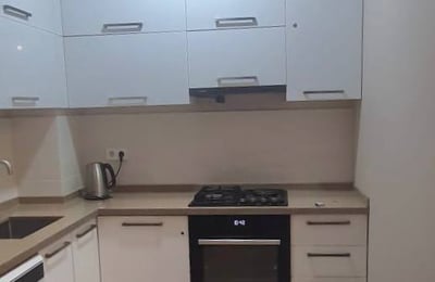 Alquiler de apartamento amplio y confortable, 90 m², Batumi, Georgia