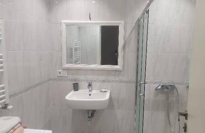 Alquiler de apartamento amplio y confortable, 90 m², Batumi, Georgia