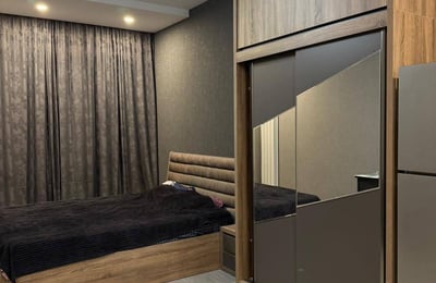 Gemütliche und komfortable Studio-Wohnung mieten mit Pool, Batumi, Georgien