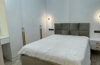 Аренда светлой, комфортной квартиры с балконом, 60 м², Black Sea Towers, Батуми, Грузия