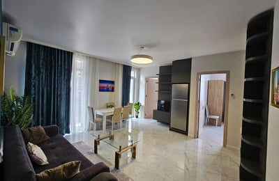 Vermietung einer komfortablen, möblierten Wohnung mit Balkon, 65 m², Batumi, Georgien