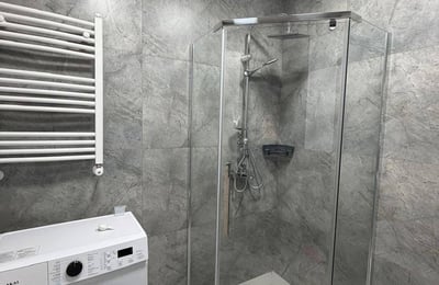 Location d'un appartement élégant et chaleureux, Batumi, Géorgie