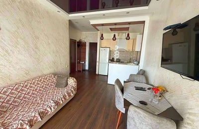 Аренда меблированной квартиры возле парка, Батуми, Грузия