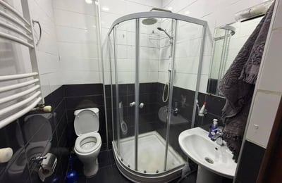 Аренда меблированной квартиры возле парка, Батуми, Грузия