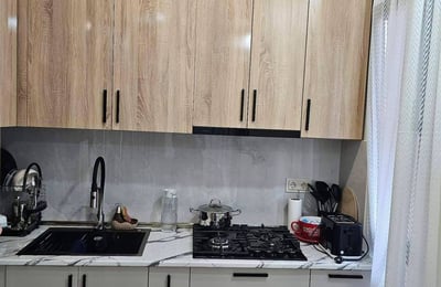 Vermietung einer gemütlichen, komfortablen Wohnung mit Balkon, 45 m², Batumi, Georgien