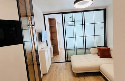 Vermietung einer hellen, stilvollen Wohnung, Blu Sky Tower, Batumi, Georgien