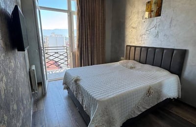 Rent a luxury, spacious apartment with sea and mountain view, 118 m², Batumi, Georgia