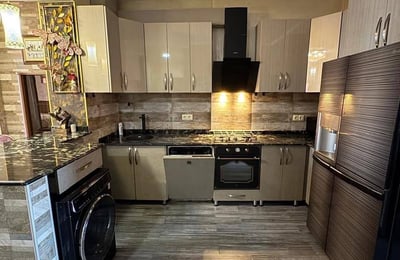 Rent a luxury, spacious apartment with sea and mountain view, 118 m², Batumi, Georgia