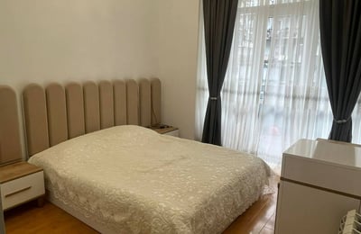 Alquiler de apartamento amplio y confortable, 110 m², Batumi, Georgia